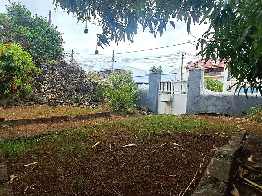Image de terrain à Saint-Pierre