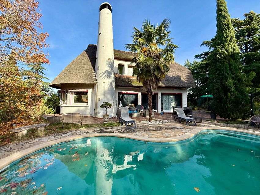 Image Piscine à  maison individuelle de Commelle-Vernay