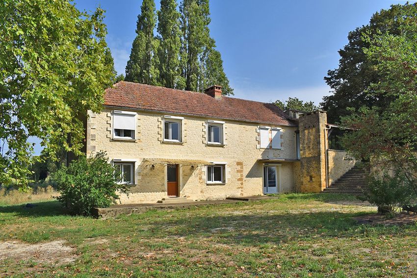 Image Façade à  maison individuelle de Tamniès