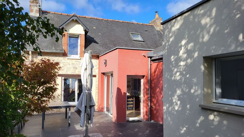 Image Façade à  maison mitoyenne de Saint-Nicolas-de-Redon