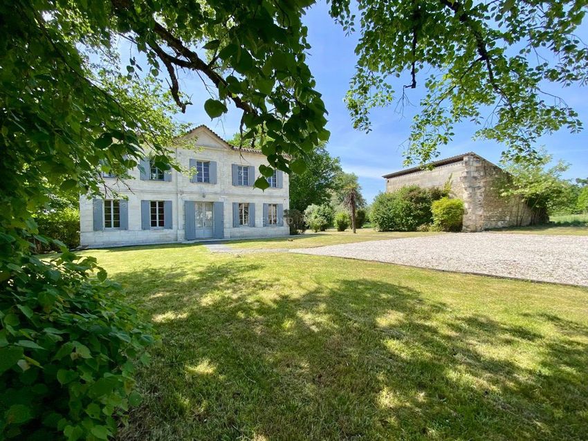Image Façade à  maison individuelle de Galgon