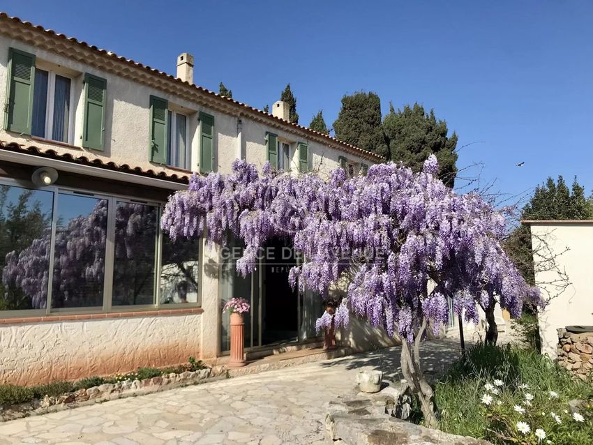 Image Façade à  maison individuelle de La Seyne-sur-Mer