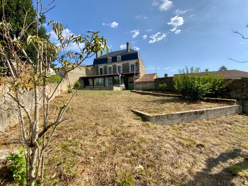 Image Façade à  maison individuelle de Montendre