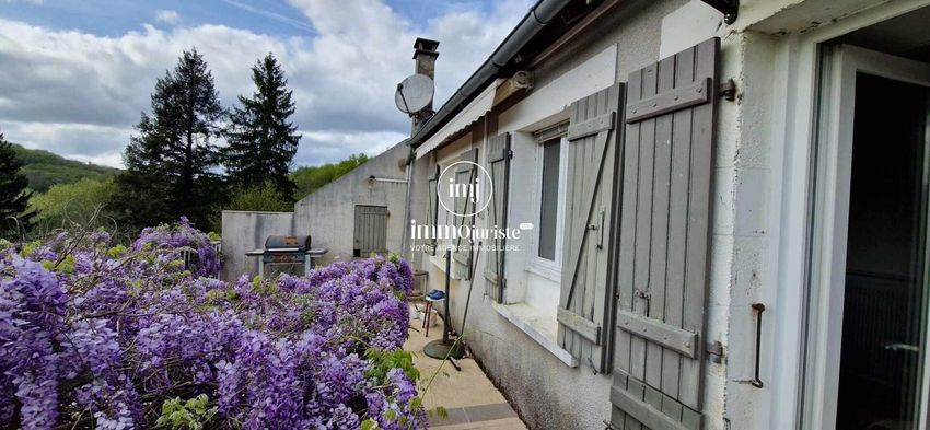 Image Façade à  maison individuelle de Jumilhac-le-Grand