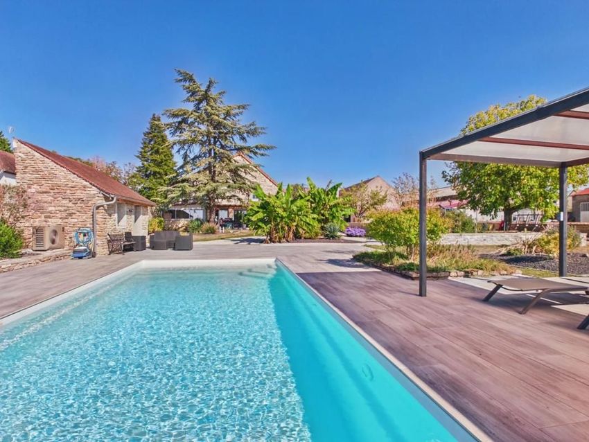 Image Piscine à  propriété agricole de Bligny-lès-Beaune