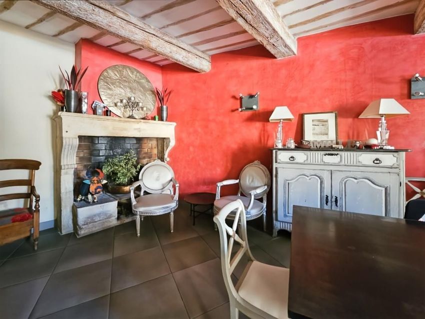 Image Terrasse à  maison de village de Comps
