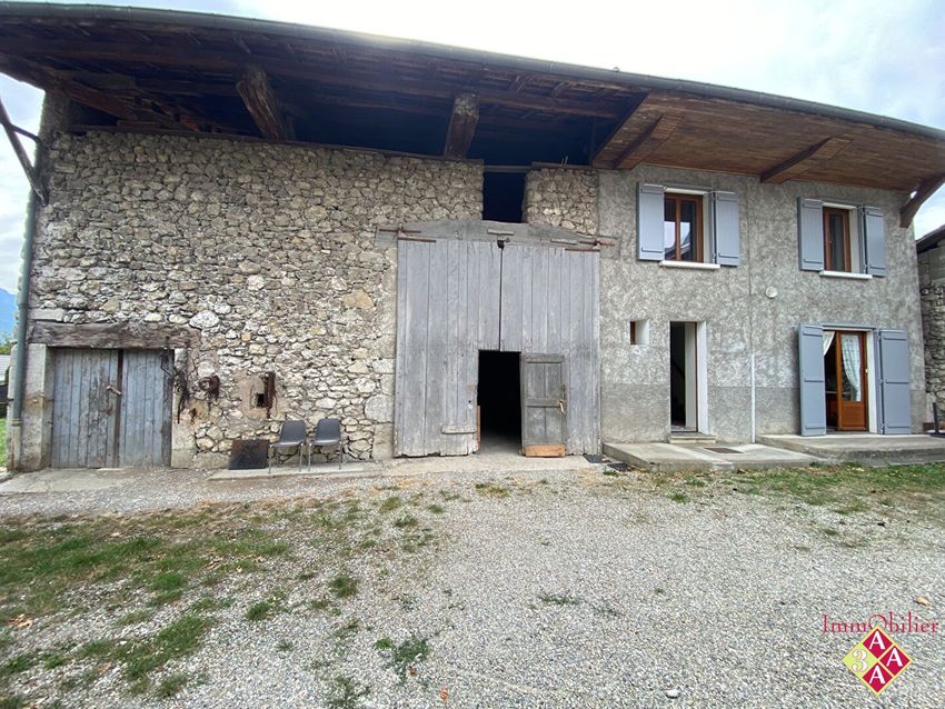 Image Façade à  maison individuelle de Bernin
