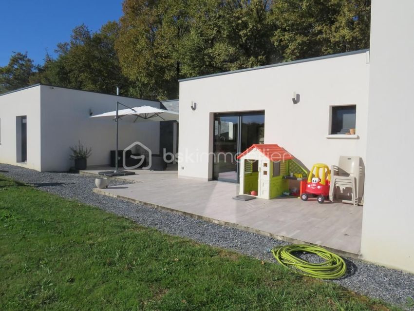 Image Façade à  maison individuelle de Magnan
