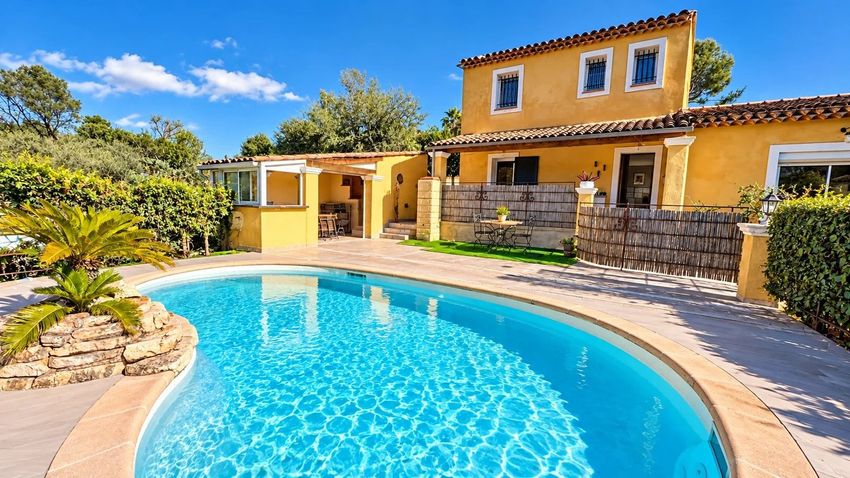 Image Piscine à  villa de Le Rouret