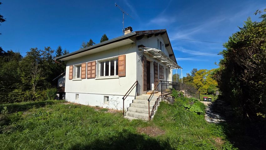 Image Façade à  villa de Condamine