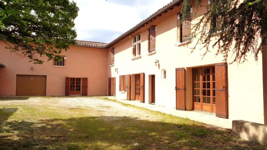 Image Façade à  propriété agricole de Albi
