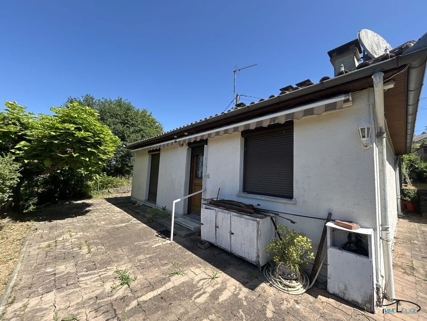 Image Façade à  maison individuelle de Decazeville