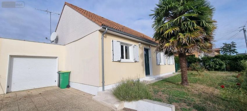 Image Façade à  maison individuelle de Sargé-lès-le-Mans