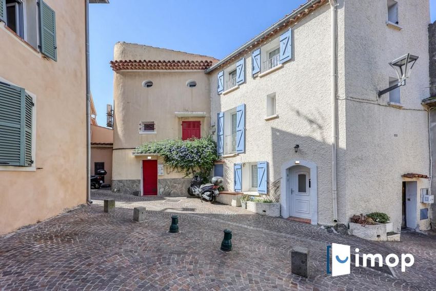 Image Façade à  maison individuelle de La Garde