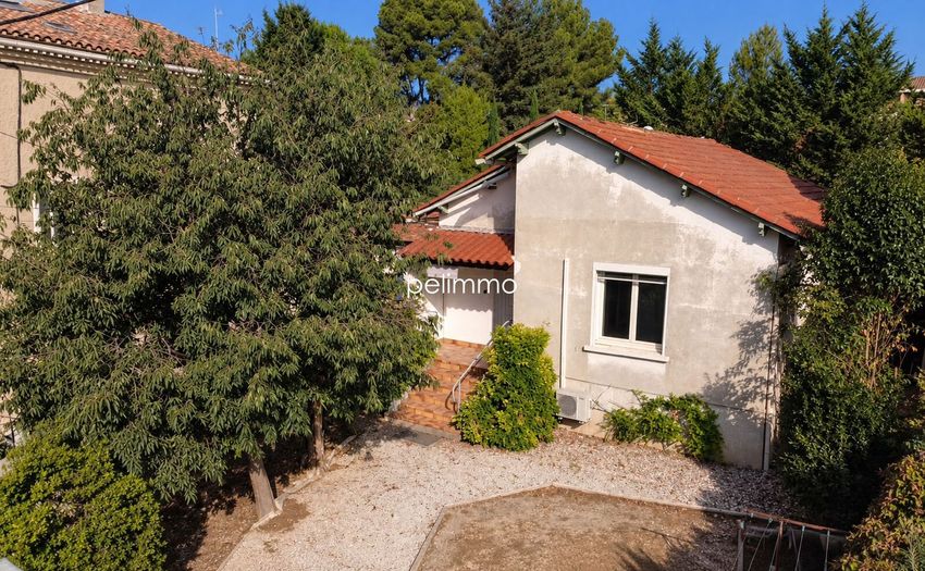 Image Façade à  maison individuelle de La Fare-les-Oliviers