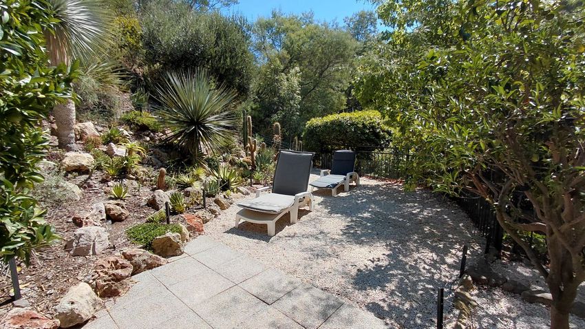 Image Jardin à  maison mitoyenne de 838 838 Chemin de la Lauve