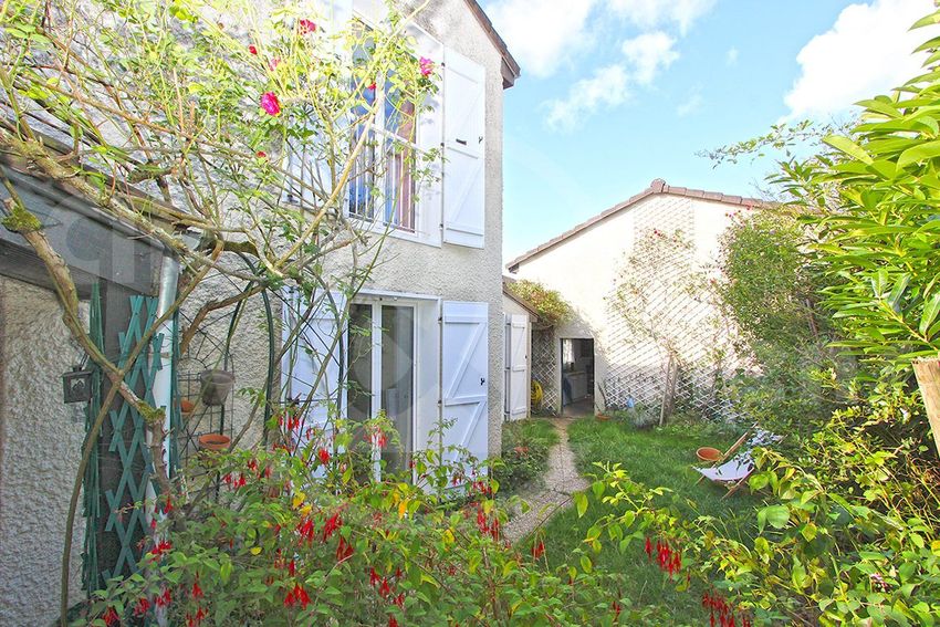 Image Façade à  maison individuelle de Jouy-en-Josas