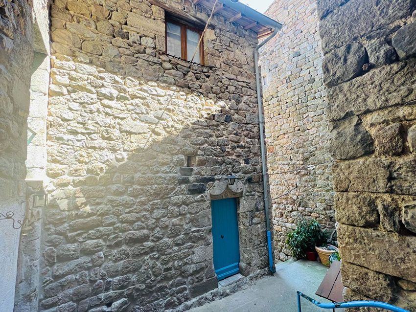 Image Façade à  maison mitoyenne de Vallées-d'Antraigues-Asperjoc
