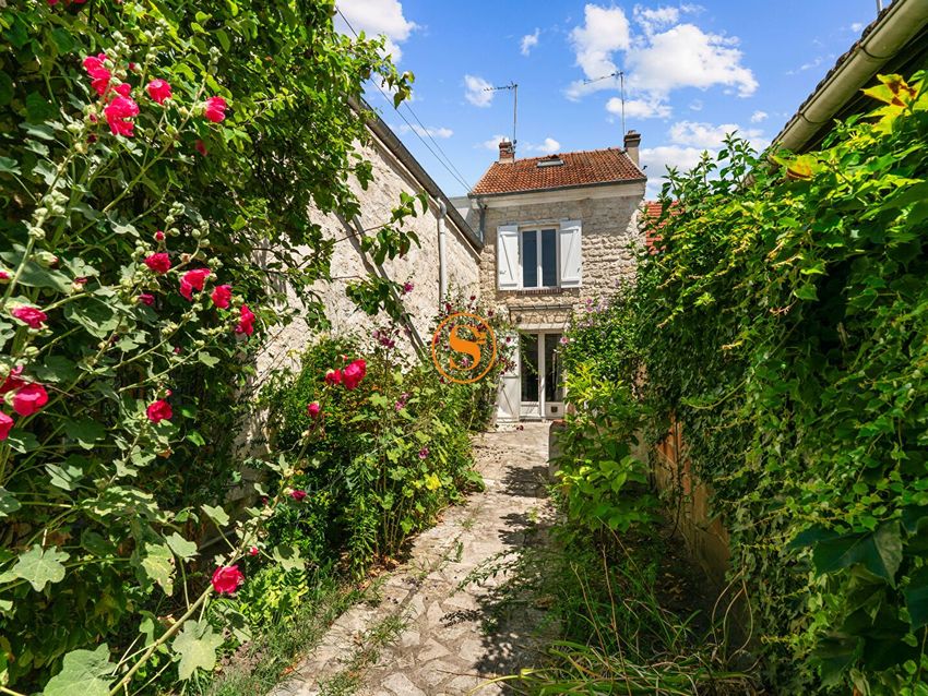 Image Façade à  maison mitoyenne de Coye-la-Forêt