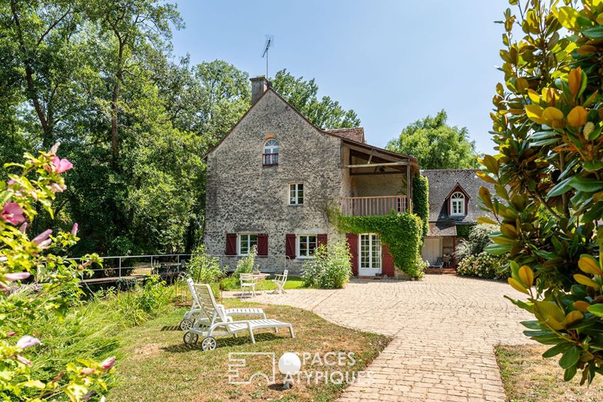 Image Façade à  maison individuelle de Poillé-sur-Vègre