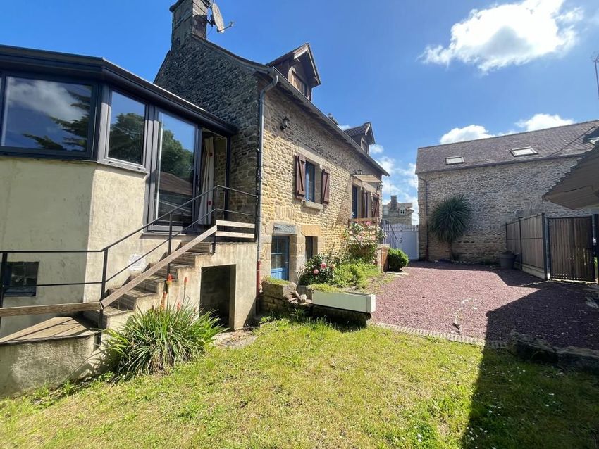 Image Façade à  maison individuelle de Cuissai