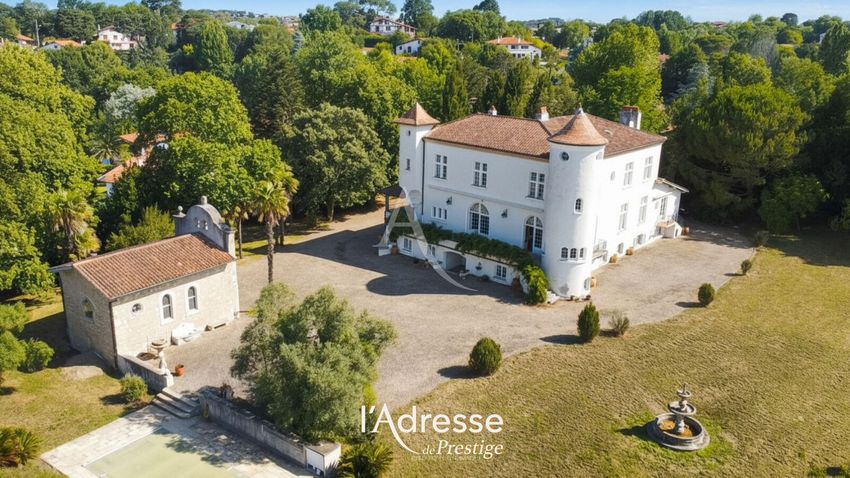 Image Façade à  manoir de Saint-Jean-de-Luz