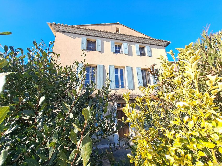 Image Façade à  maison mitoyenne de Malaucène