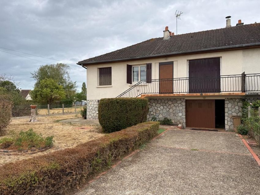 Image Façade à  maison individuelle de Saint-Denis-en-Val