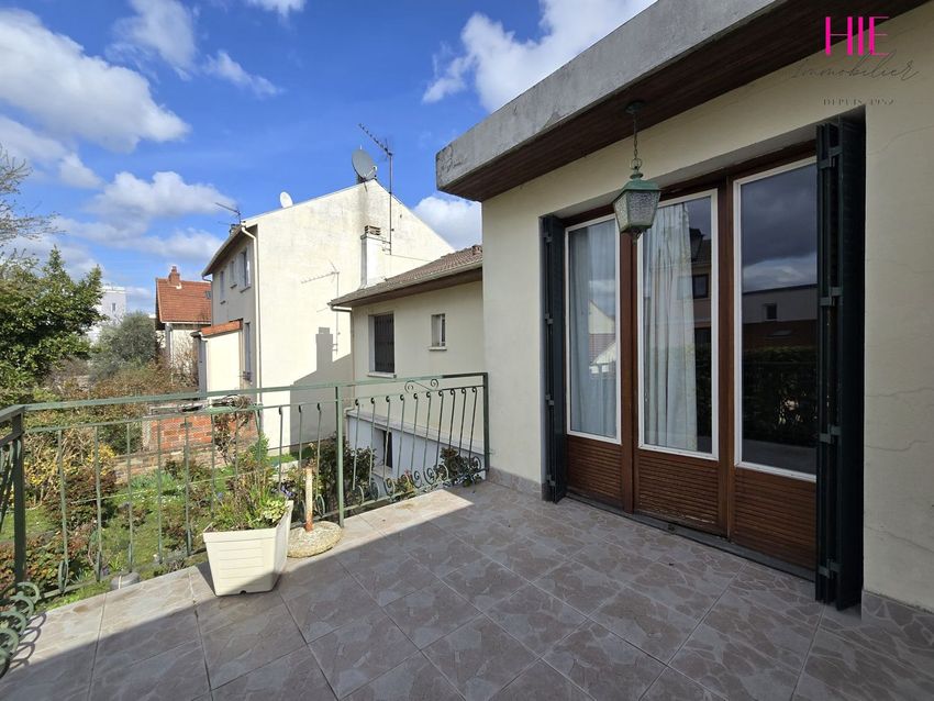 Image Façade à  maison individuelle de Bondy