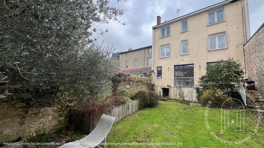 Image Façade à  maison individuelle de Bressuire