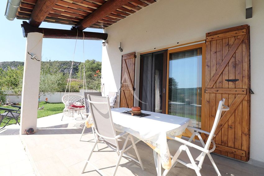 Image Terrasse à  villa de Quinson