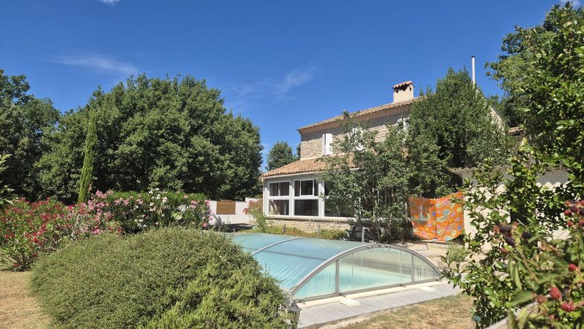 Image Piscine à  maison individuelle de Vabres