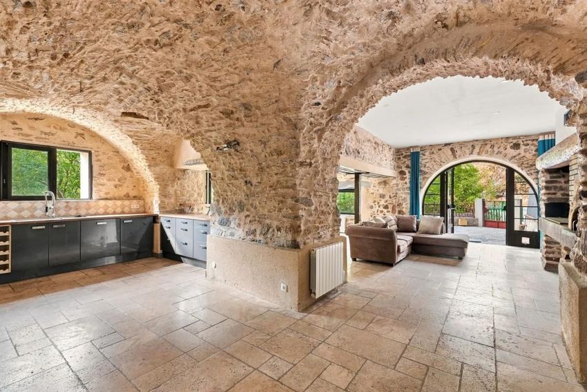 Image de  maison individuelle à Ferrières-Poussarou