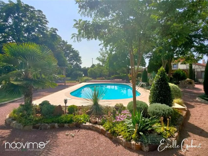 Image Piscine à  maison individuelle de Cléré-sur-Layon