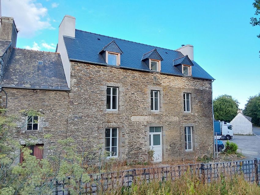 Image Façade à  maison individuelle de Bon Repos sur Blavet