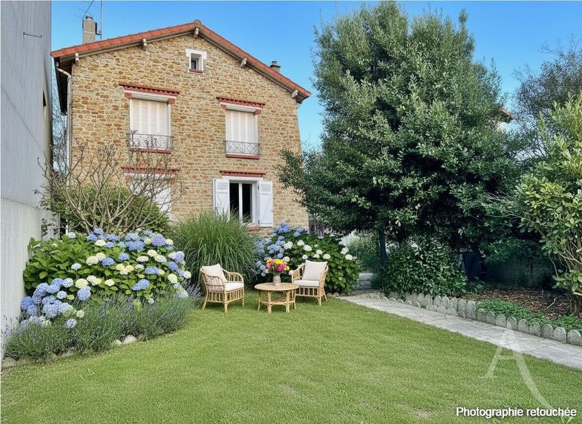 Image Façade à  maison individuelle de Chaville