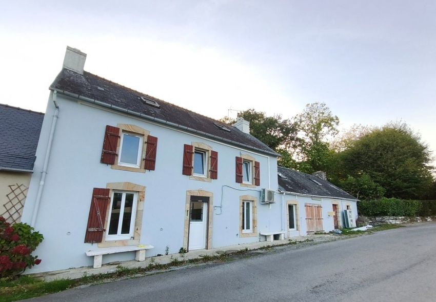 Image Façade à  maison individuelle de Saint-Goazec