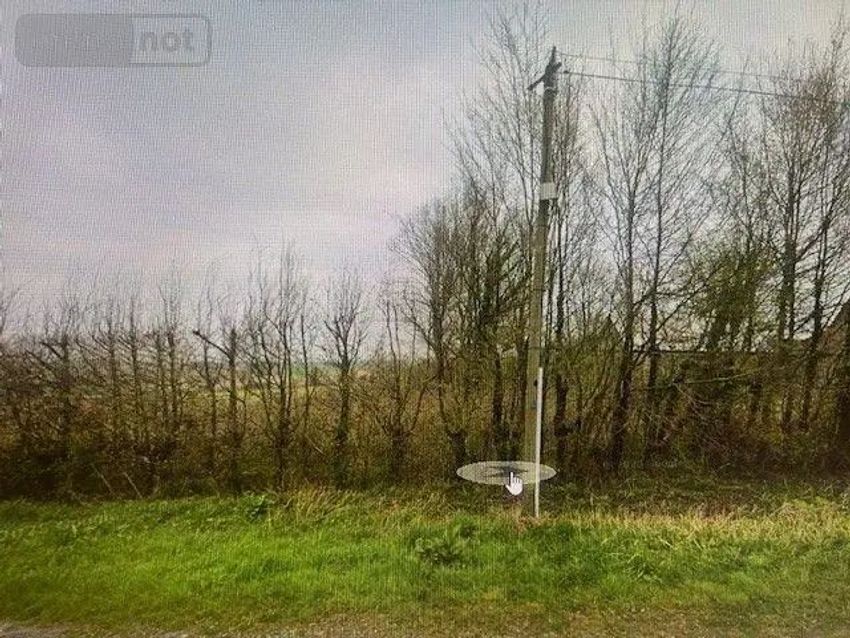 Image de terrain à Humières