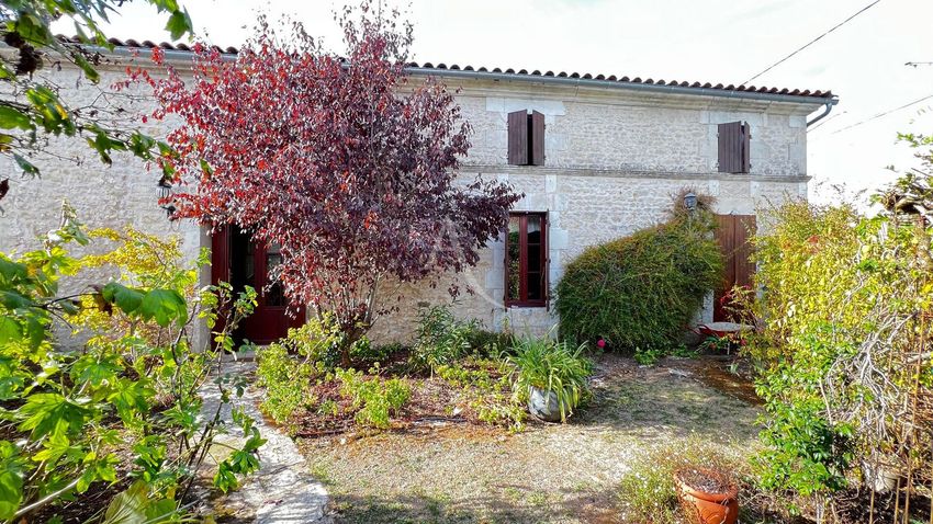Image Façade à  maison individuelle de Le Gua