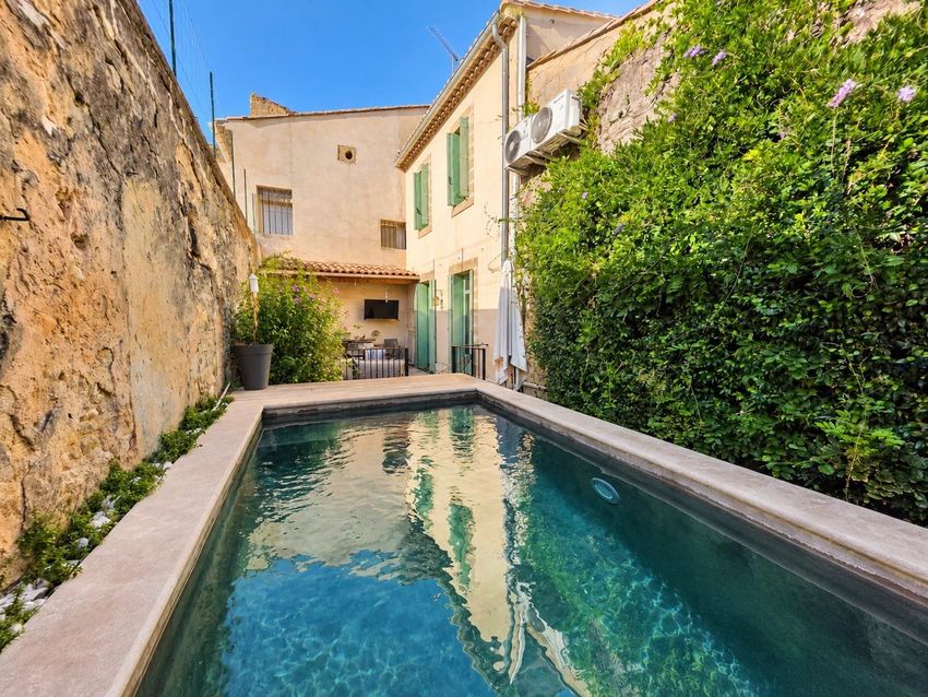 Image Piscine à  maison de village de Saint-Quentin-la-Poterie