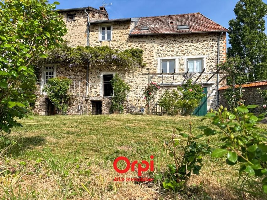 Image Façade à  maison individuelle de Lépaud