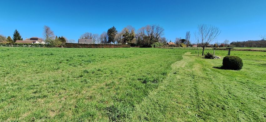 Image de terrain à Saint-Just-le-Martel
