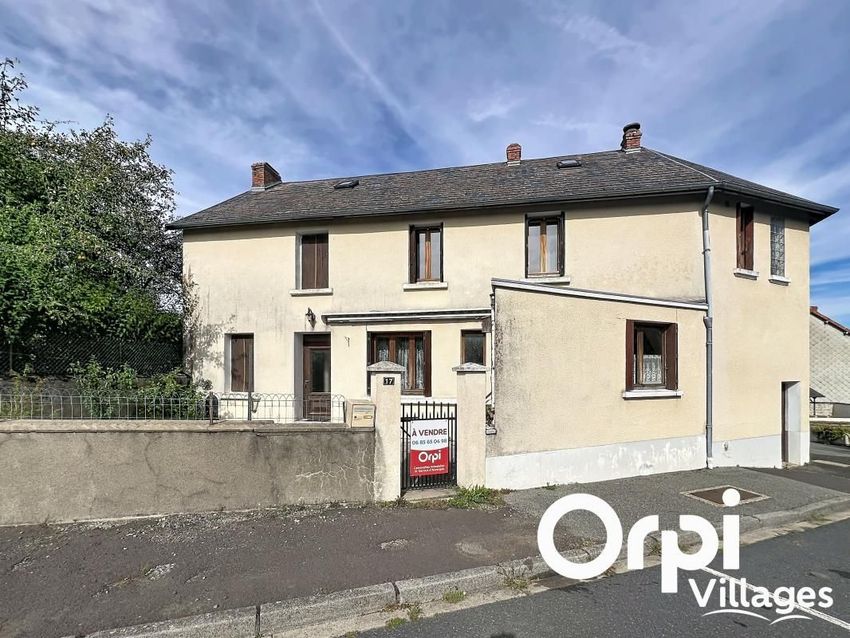 Image Façade à  maison individuelle de Saint-Gervais-d'Auvergne
