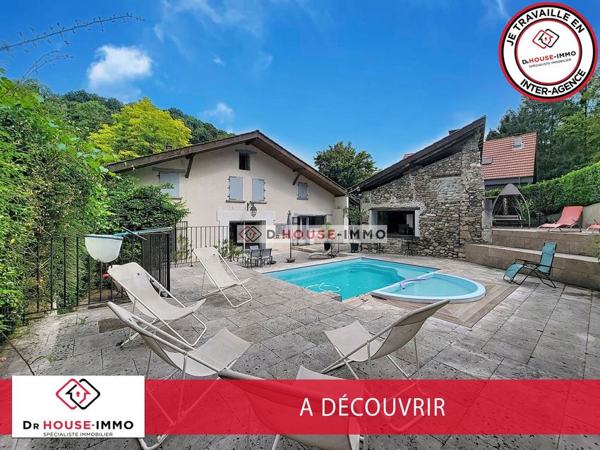Image Piscine à  villa de Vourey