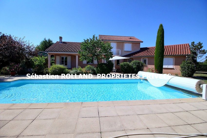 Image Piscine à  maison individuelle de Boisset-lès-Montrond