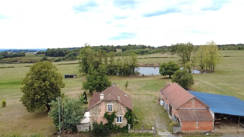 Image de  maison individuelle à Génis