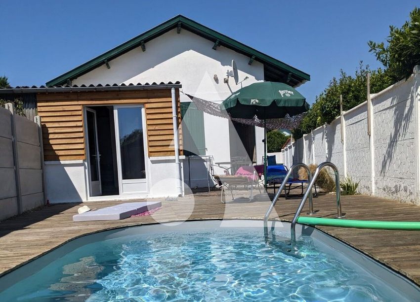Image Piscine à  maison mitoyenne de La Tremblade