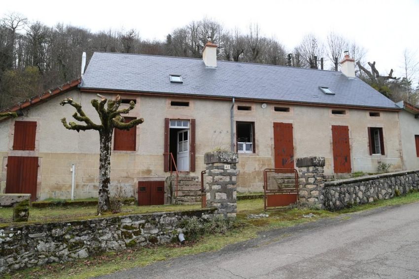 Image Façade à  maison individuelle de Luzy