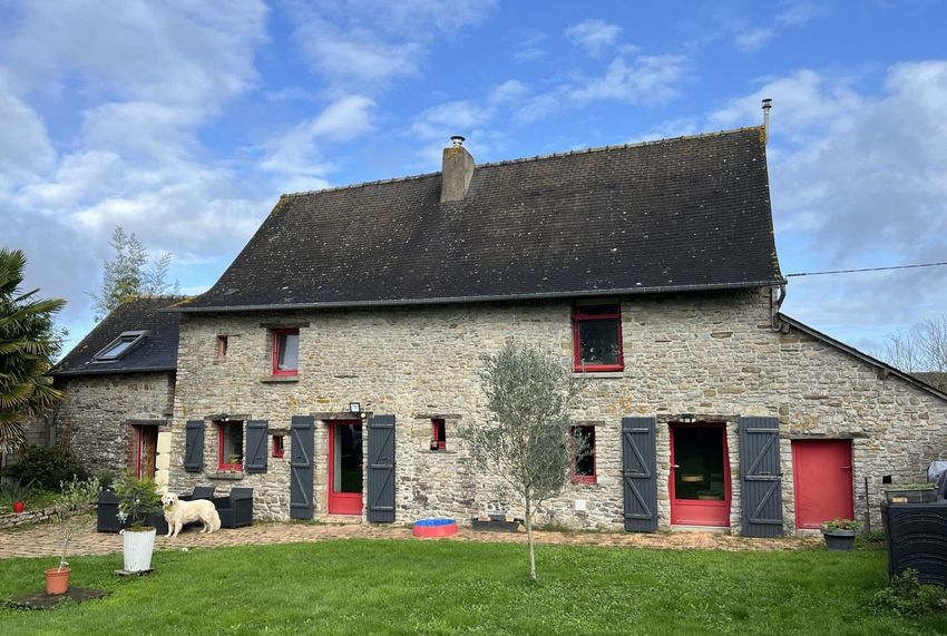 Image Façade à  maison individuelle de La Couyère