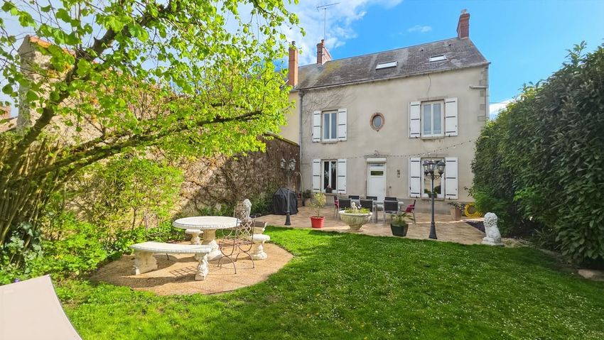 Image Façade à  propriété agricole de Angerville